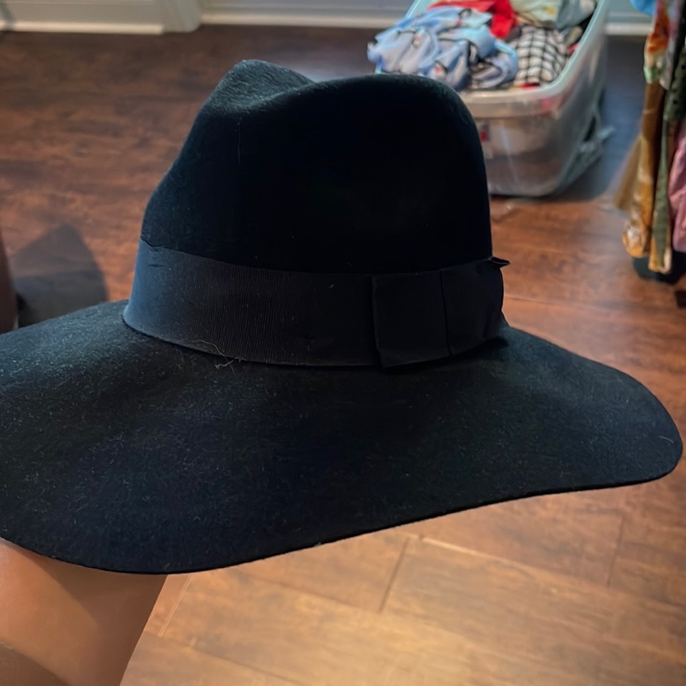 Brixton black hat size small